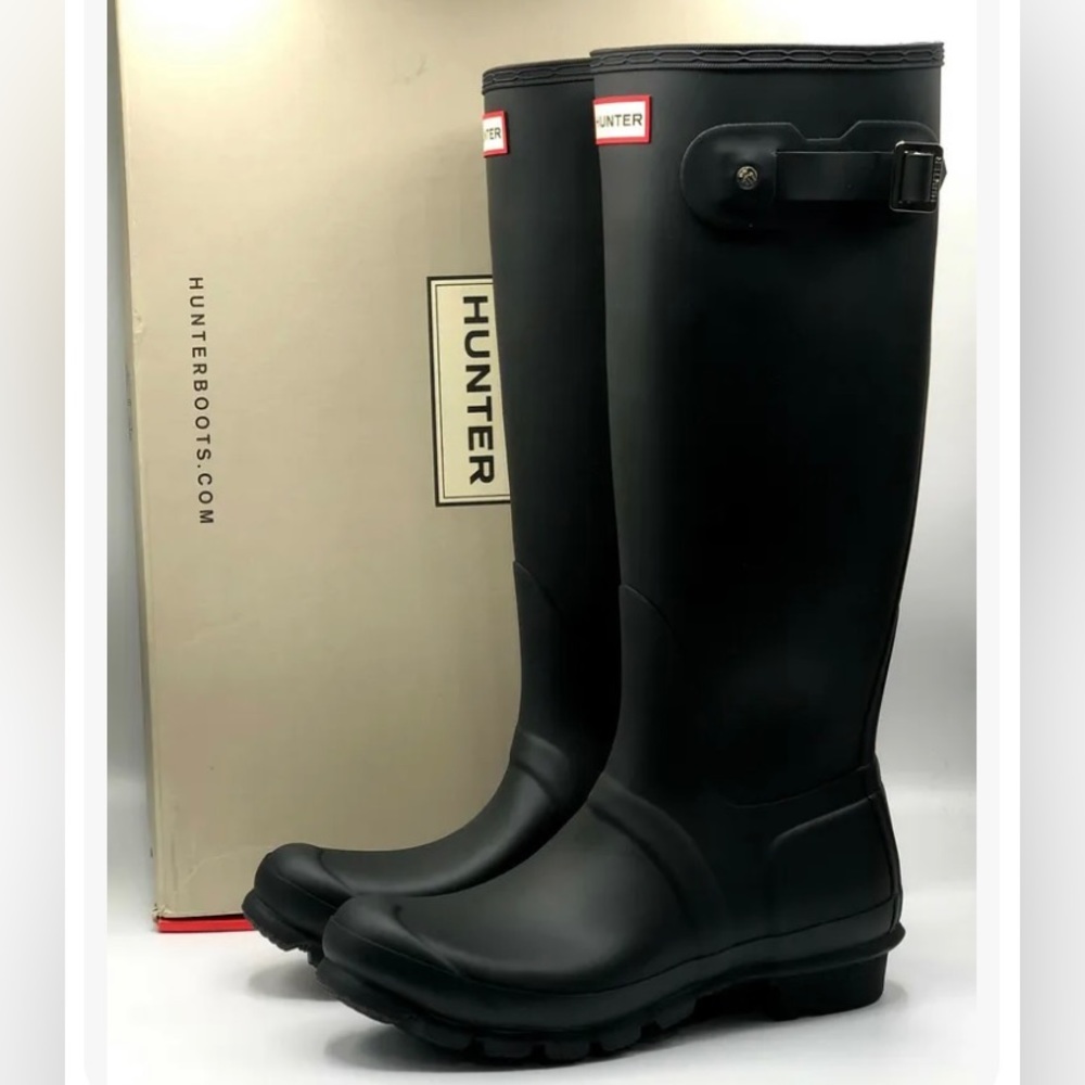Hunter tall mate boots.Suze 9